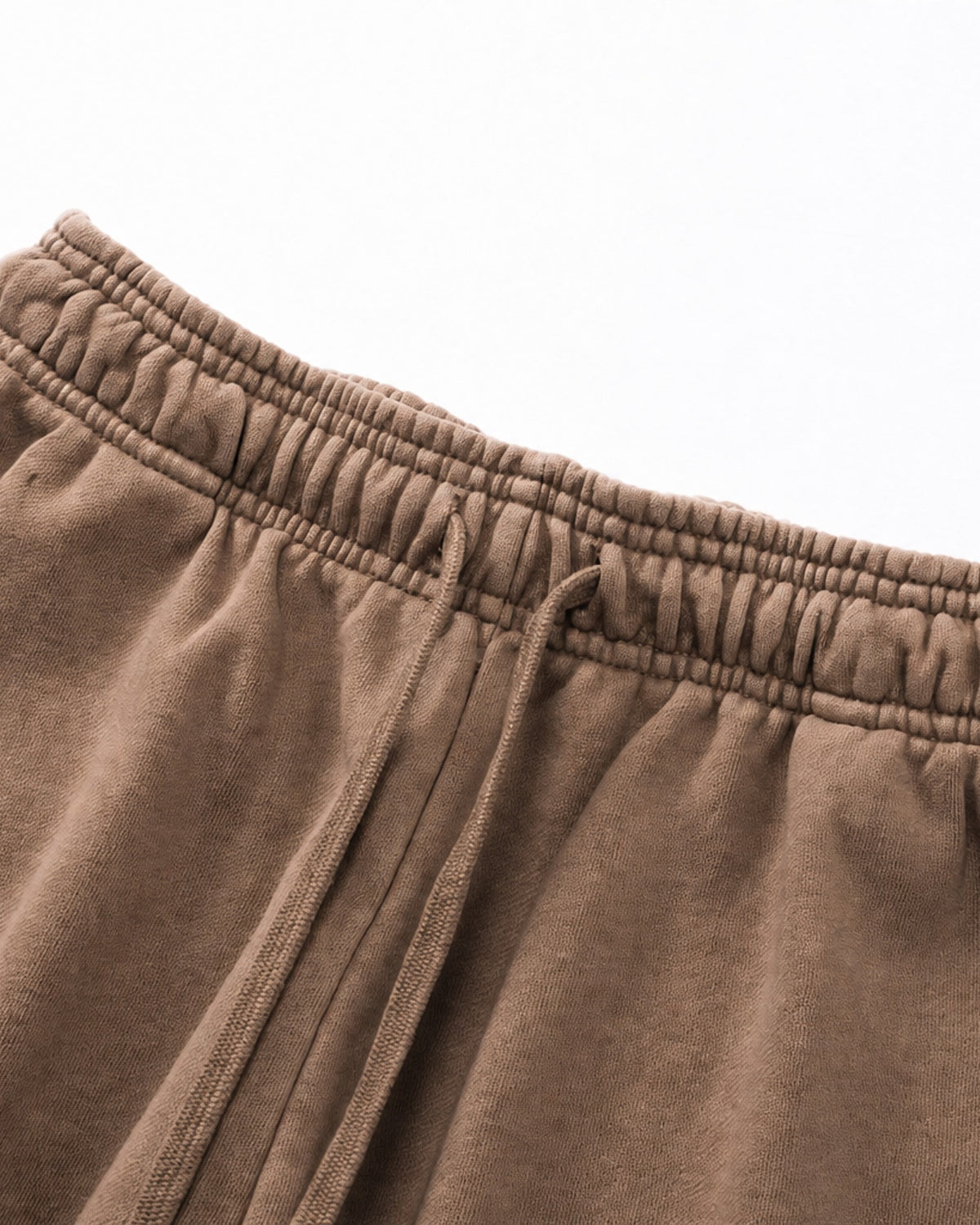 Essential Relaxed Short in Brown, fabric and construction detail