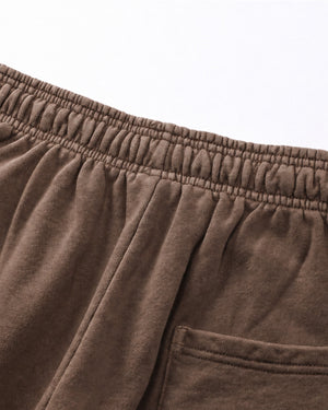 Essential Relaxed Short in Coffee, fabric and construction detail
