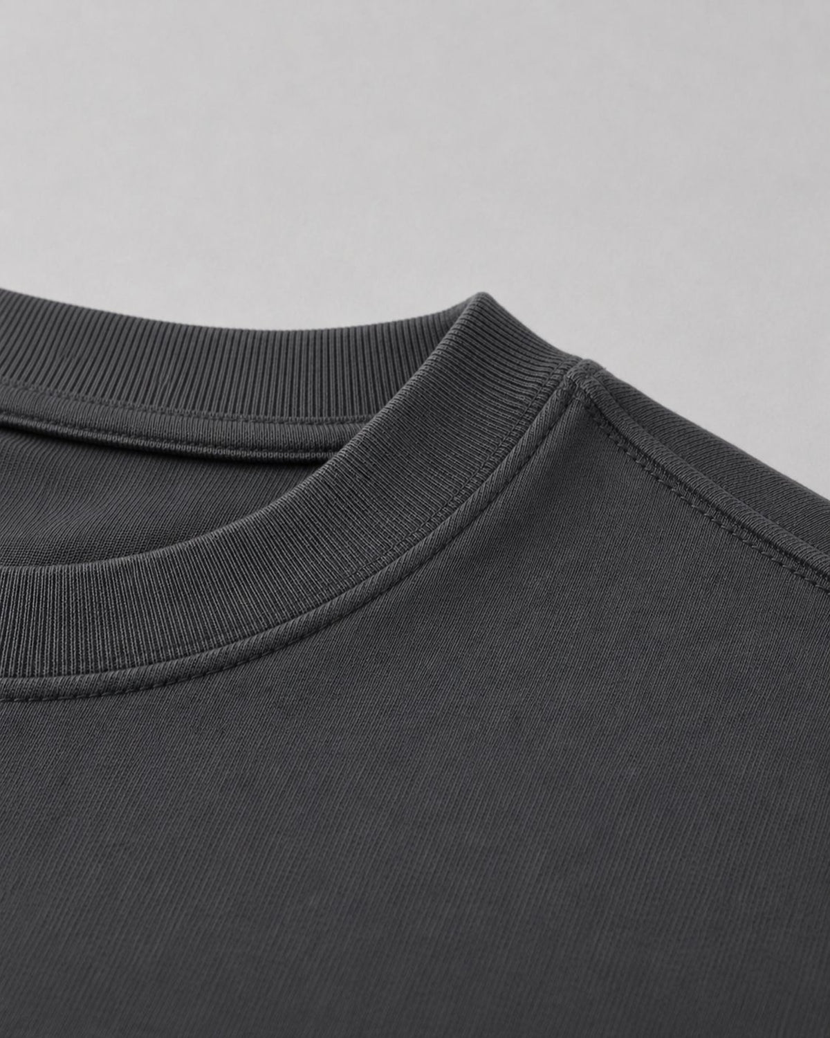 Reinforced ribbed collar